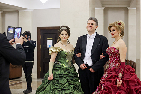 Old New Year's Eve Ball at the Bolshoi Theater