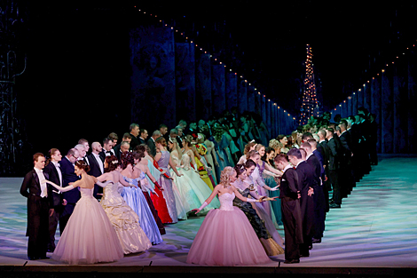 Old New Year's Eve Ball at the Bolshoi Theater