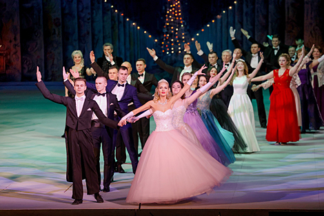 New Year's ball in Bolshoi Theater