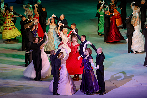 New Year's ball in Bolshoi Theater