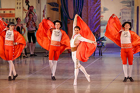 Belarus' Bolshoi Theater marks Klara Malysheva's 85th birthday with Don Quixote ballet