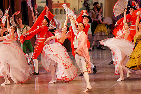 Belarus' Bolshoi Theater marks Klara Malysheva's 85th birthday with Don Quixote ballet