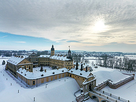 Зимний вид на Несвижский замок 