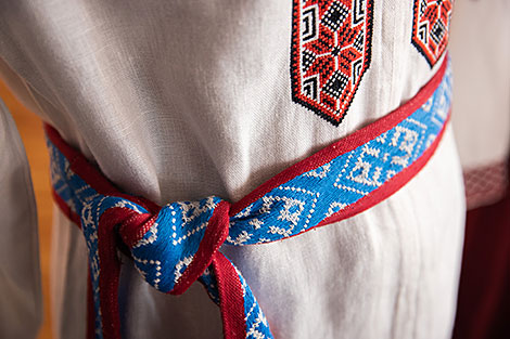 Пояс мужчынскага летняга касцюма