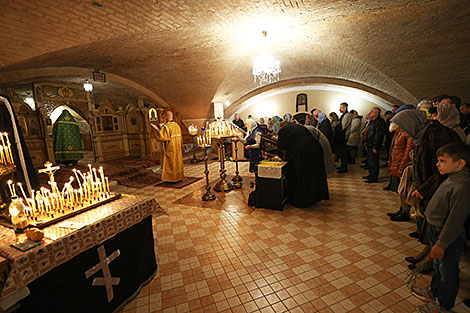 During the service in St. Nicholas Garrison Church in Brest