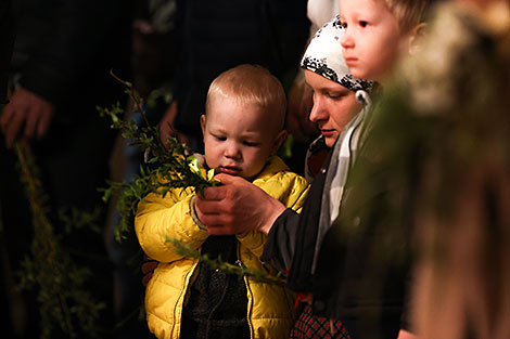 Orthodox believers celebrate Palm Sunday