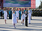 Solemn ritual to honor state emblem, flag 