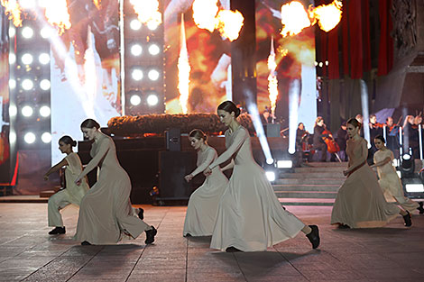 Gala concert in Pobedy Square