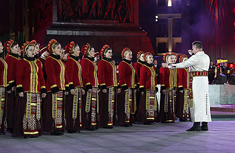 Gala concert in Pobedy Square