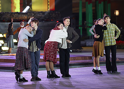 Gala concert in Pobedy Square