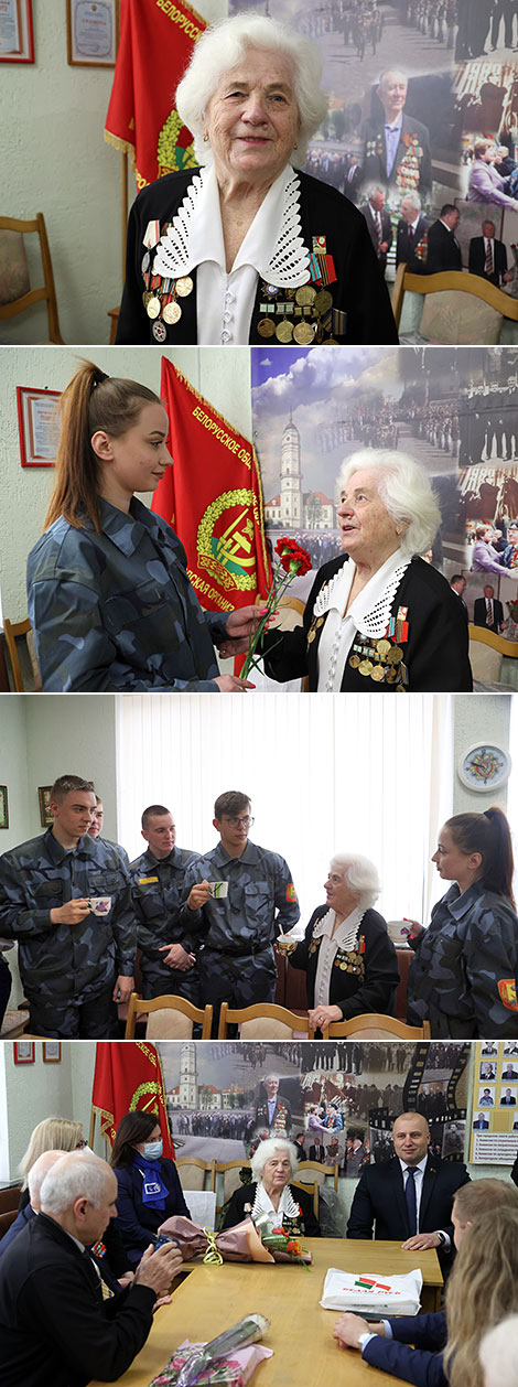 Блокадница Елизавета Хомченко отмечает 90-летие