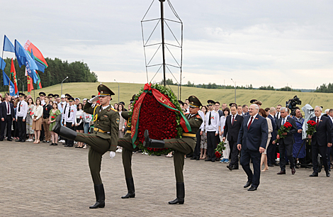 Ceremony at Mound of Glory memorial 