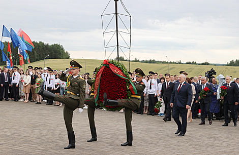 Урачыстае мерапрыемства ў мемарыяльным комплексе 