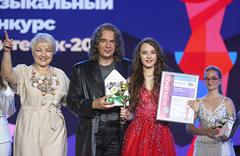 Elizabet Zaharieva from Bulgaria (second prize) 