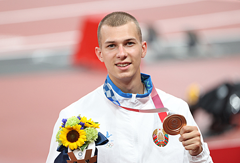 Maksim Nedasekau clinches high jump bronze