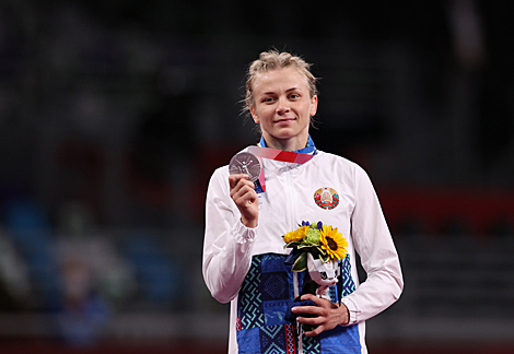 Iryna Kurachkina clinches silver in Women's Wrestling