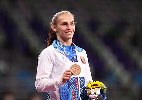 Vanesa Kaladzinskaya wins Women’s Wrestling bronze