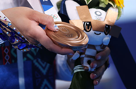 Alina Harnasko clinches bronze in Rhythmic Gymnastics