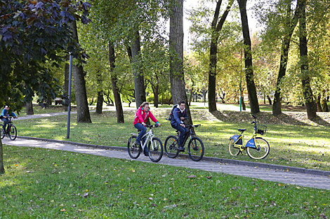 Autumn day in a Minsk park