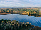 景观保护区——秋天的“蓝湖泊”