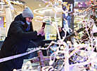 Minsk shopping centers get decorated for Christmas