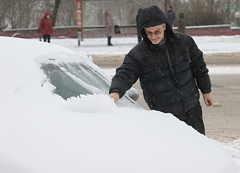 Снежные хлопоты для автовладельцев