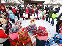 Калядныя гулянні ў Строчыцах