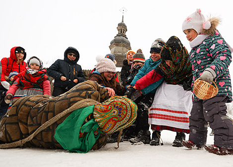 Калядныя гулянні ў Строчыцах