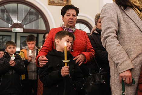 Праздничное богослужение в Крестовоздвиженском костеле Бреста