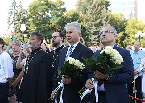 Усебеларускі хрэсны ход завяршыўся ў Мінску