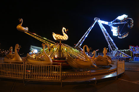 Big City Lights: Christmas Illumination in Minsk