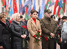 Возложение цветов к памятнику Ленину на площади Независимости в Минске