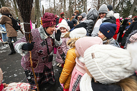 Welcome ceremony for Snow Maiden in Belovezhskaya Pushcha
