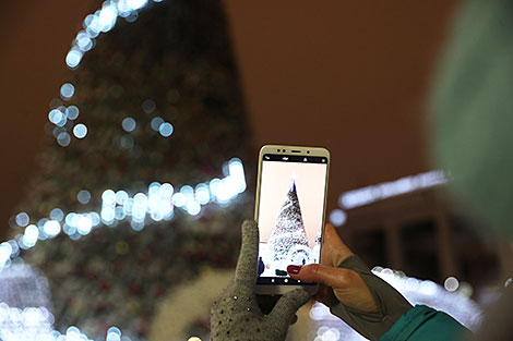 National New Year Tree on Oktyabrskaya Square