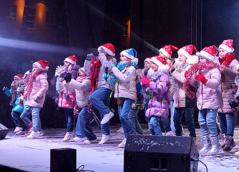 Шэсце Дзядоў Марозаў і Снягурачак у Гродне 