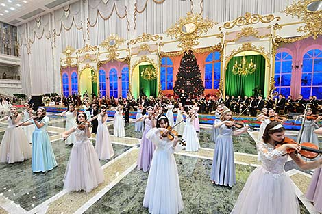 Навагодні баль для моладзі ў Палацы Незалежнасці 