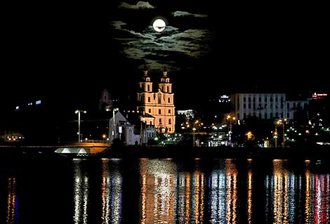 2022's biggest supermoon