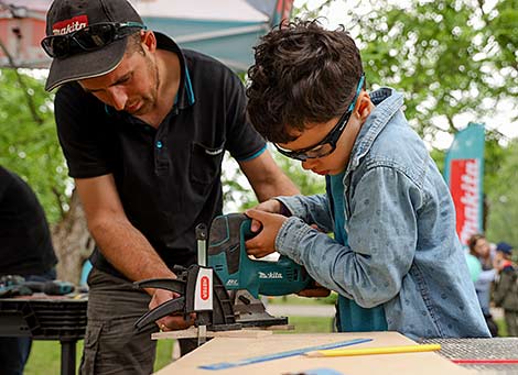 Bookids. Professions family festival in the Botanical Garden