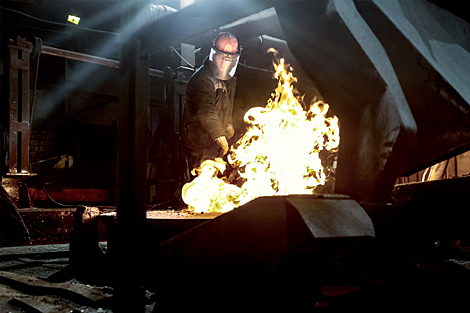 Cast iron smelting in the iron casting shop at Polesielektromash