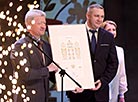 Вручение сертификата "Слуцк – культурная столица Беларуси 2023 года"