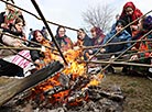 Народный обряд "Стрэчанне" провели в Лельчицком районе