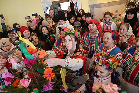 Chyrachka spring calling rite in the village of Tonezh