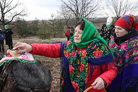 Chyrachka spring calling rite in the village of Tonezh