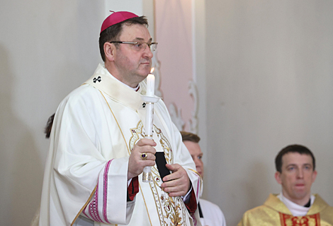 Easter Vigil Midnight Mass in the main Catholic church of Minsk