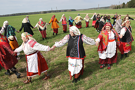 Folk rite Walking the Sula in Gomel District