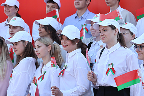 Ceremony to honor national flag, emblem and anthem in Minsk