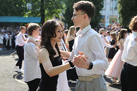 End-of-school ceremony in Gymnasium No. 24 in Minsk