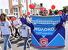 Cherry Festival in Glubokoye: a theatrical procession
