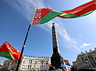 Flower-laying ceremony on Victory Square in Minsk