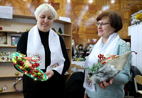 Клуб жонак паслоў і дыпламатаў правёў дабрачынны кірмаш у Мінску